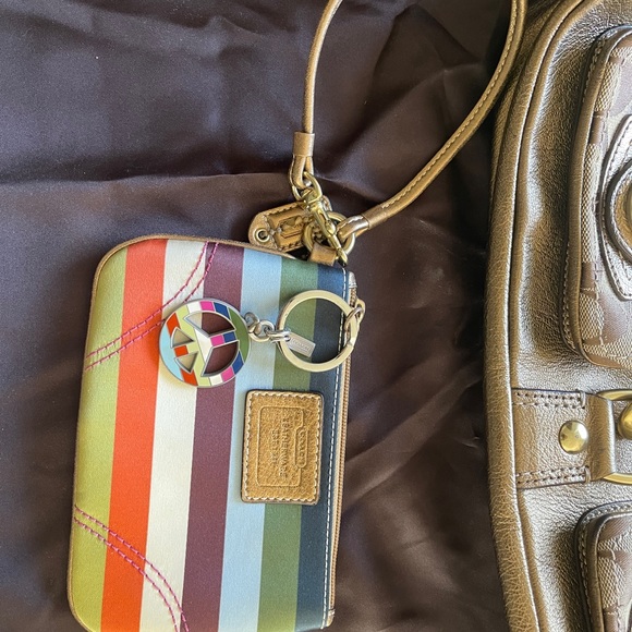 Coach purse - Picture 7 of 7